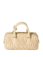 ⁦MIU MIU Arcadie Matelassé Tote Bag⁩ – תמונה ⁦11⁩