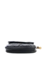 ⁦2019 Quilted Lambskin Pearl Crush Waist Bag belt bag⁩ – תמונה ⁦3⁩