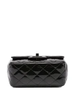⁦2021-2024 Mini Square Classic Patent So Black Single Flap crossbody bag⁩ – תמונה ⁦3⁩