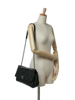 ⁦2012 Quilted Iridescent Caviar Lady Pearly Flap crossbody bag⁩ – תמונה ⁦2⁩