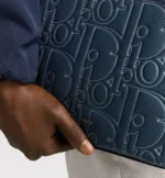 ⁦Dior Triangle Pouch⁩ – תמונה ⁦6⁩