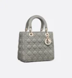 ⁦Medium Lady Dior Bag⁩ – תמונה ⁦2⁩
