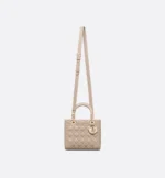 ⁦Medium Lady Dior Bag⁩ – תמונה ⁦25⁩
