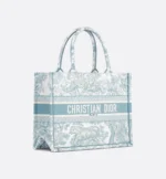 ⁦Medium Dior Book Tote⁩ – תמונה ⁦3⁩