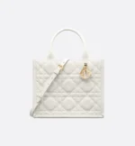 ⁦Small Dior Book Tote⁩ – תמונה ⁦19⁩