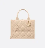 ⁦Small Dior Book Tote⁩ – תמונה ⁦10⁩