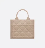 ⁦Small Dior Book Tote⁩ – תמונה ⁦8⁩