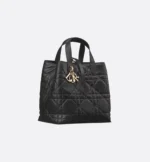 ⁦Medium Dior Toujours Vertical Tote Bag⁩ – תמונה ⁦5⁩