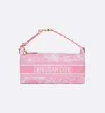 ⁦Dioriviera Medium DiorTravel Nomad Pouch⁩ – תמונה ⁦5⁩