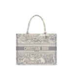 ⁦Medium Dior Book Tote⁩ – תמונה ⁦4⁩