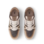 ⁦LV Trainer Outdoor Sneaker⁩ – תמונה ⁦2⁩