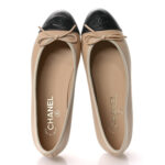 ⁦Chanel Beige Black Ballet Flat⁩ – תמונה ⁦5⁩