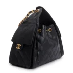 ⁦Chanel Black Caviar Leather 25 Small Bucket Bag⁩ – תמונה ⁦6⁩