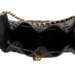 ⁦Chanel Black Caviar Leather 25 Small Bucket Bag⁩ – תמונה ⁦4⁩