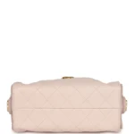 ⁦Chanel Mini 25 Hobo Bag Light Pink Caviar⁩ – תמונה ⁦4⁩