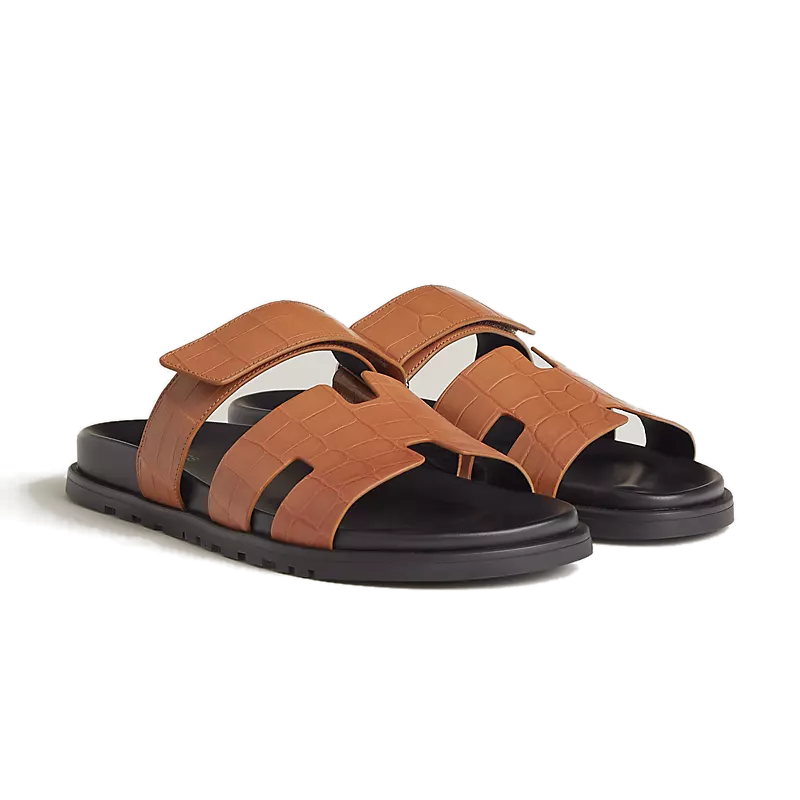 chypre-sandal--231882ZHD1-worn-1-0-0-800-800_g Hermes Chypre – תמונה 1